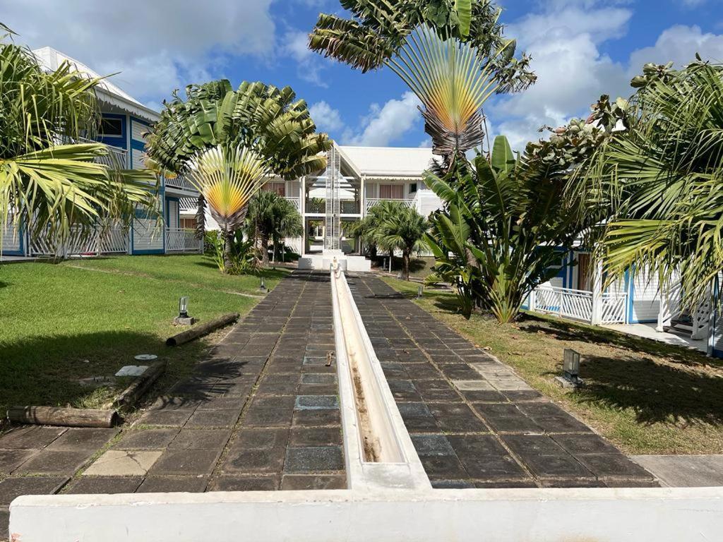 Studio Le Titoune Acces Plage St-Francois Avec Reservoir D'Eau Automatique Saint-Francois  Exterior photo